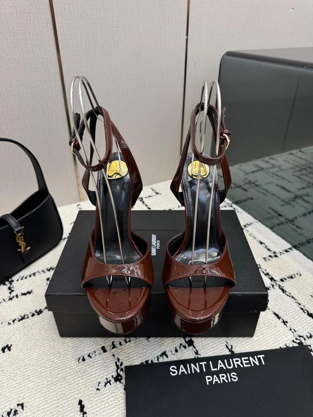 Women's Open-Toe Sandals SAINT LAURENT 18049020