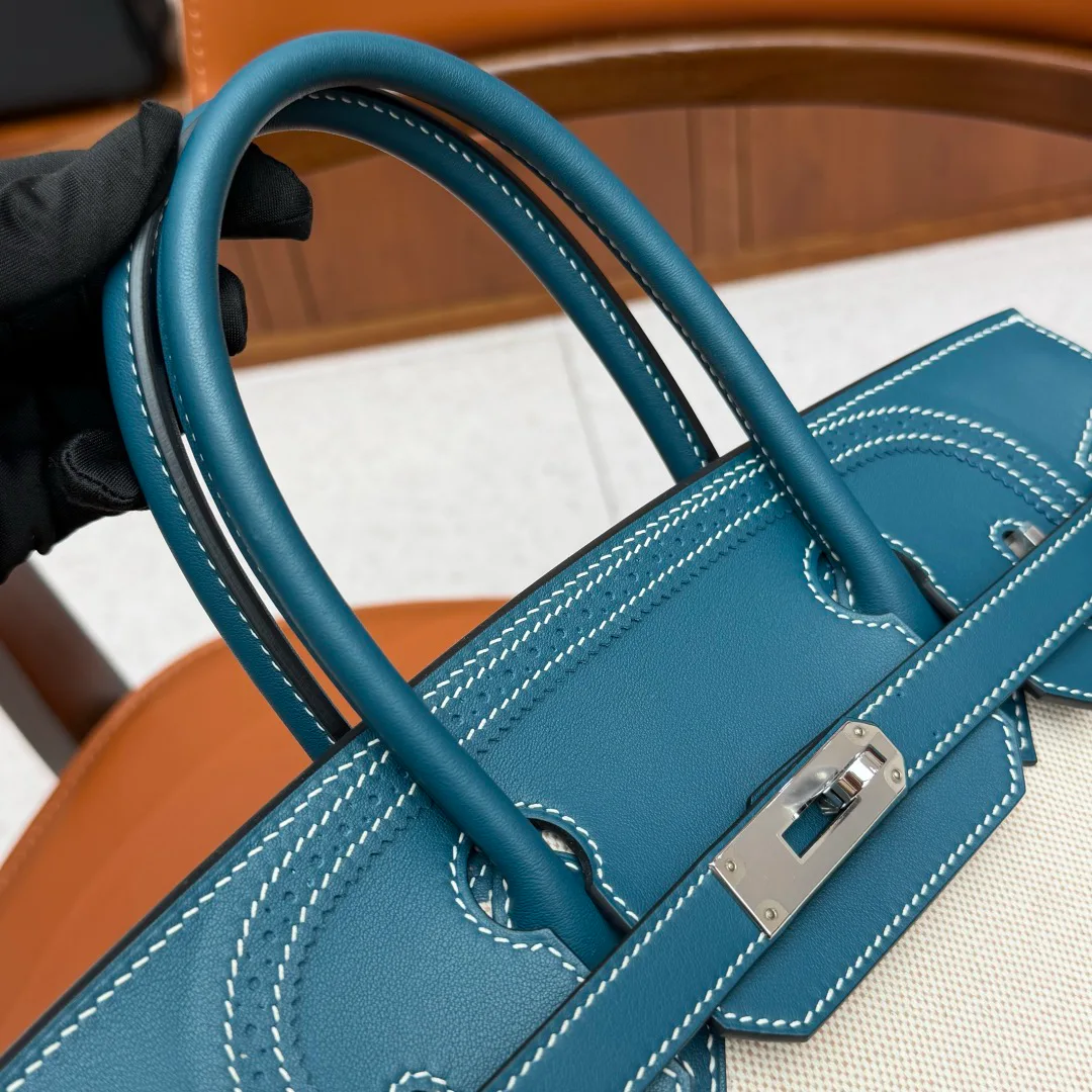 Women's Classic Handbags HERMES 17778482