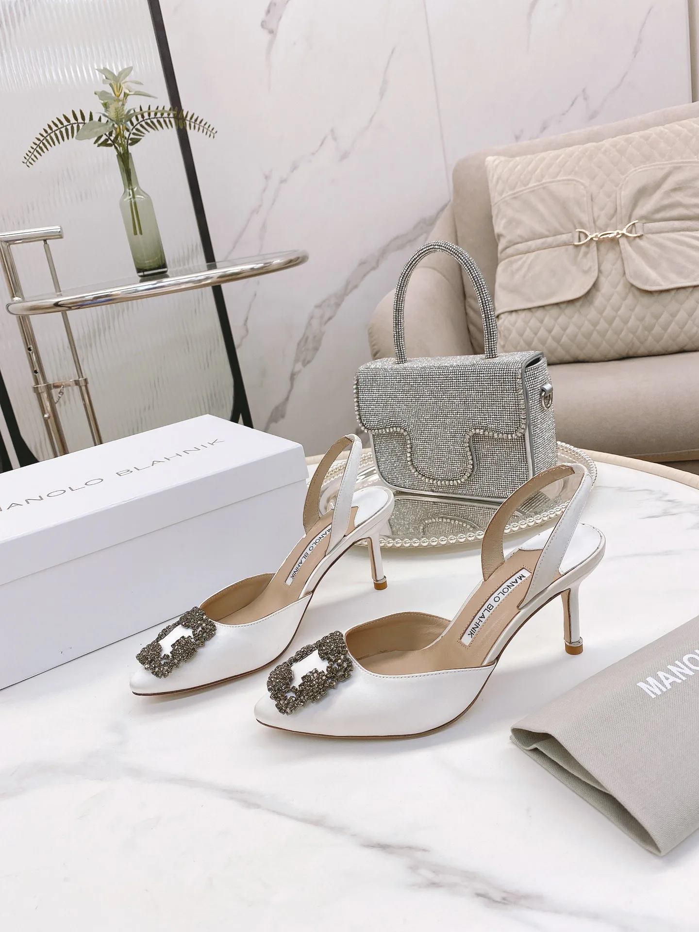 Women's Heels MANOLO BLAHNIK 18482412
