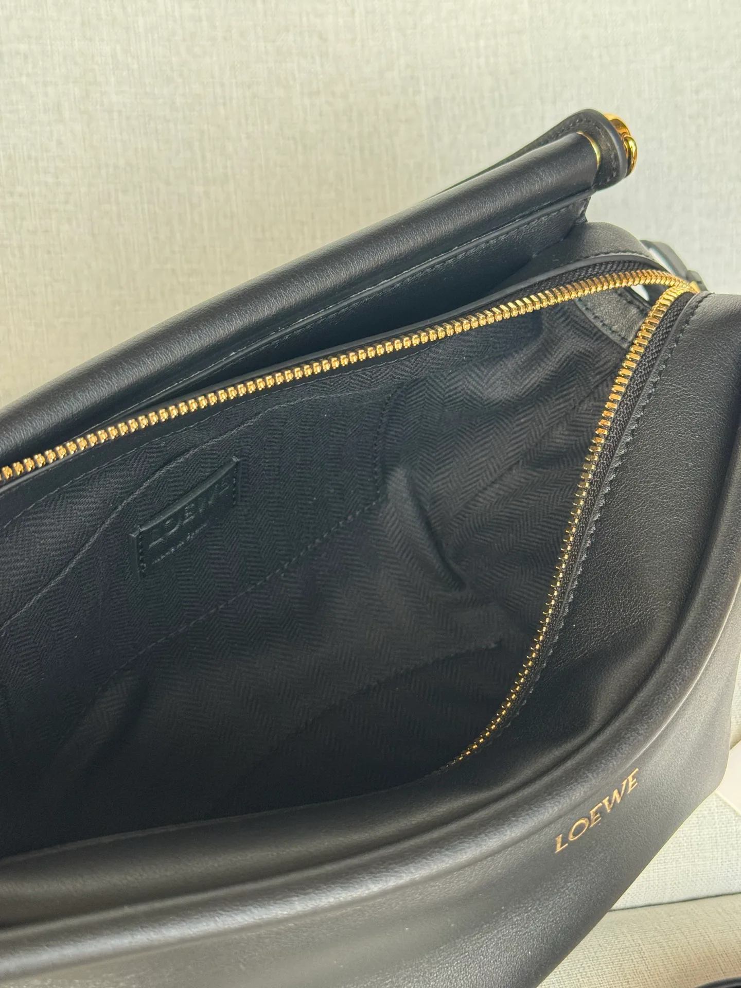Классические Сумки Женские Loewe 18684085