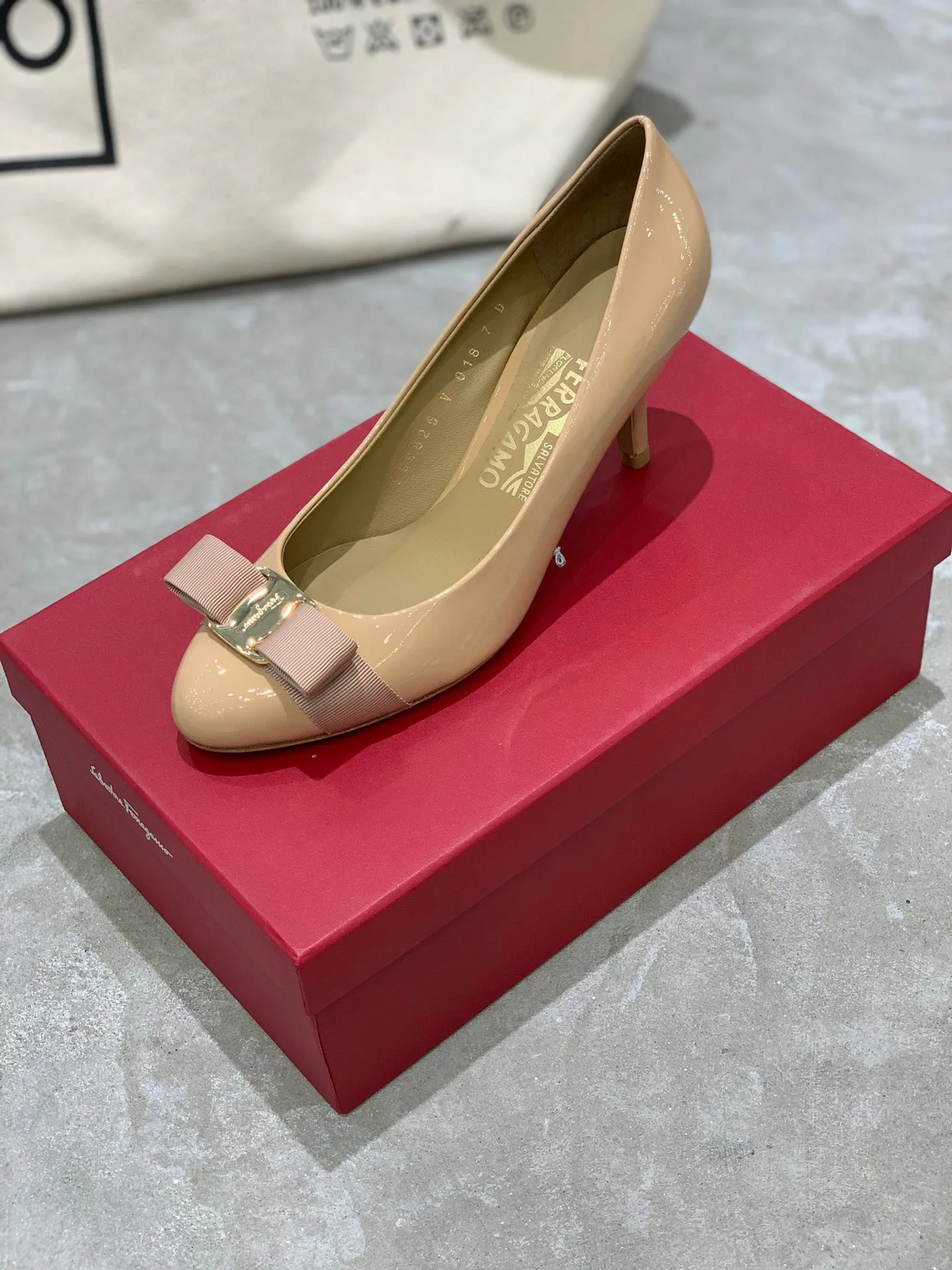 Women's Heels SALVATORE FERRAGAMO 18340718