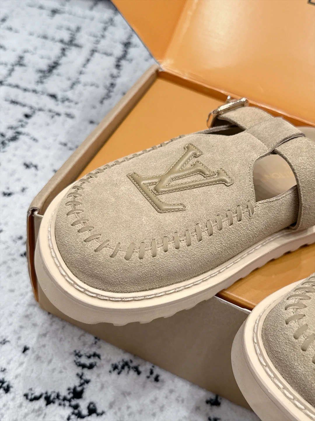 Women's Mules And Clogs LOUIS VUITTON 17823684