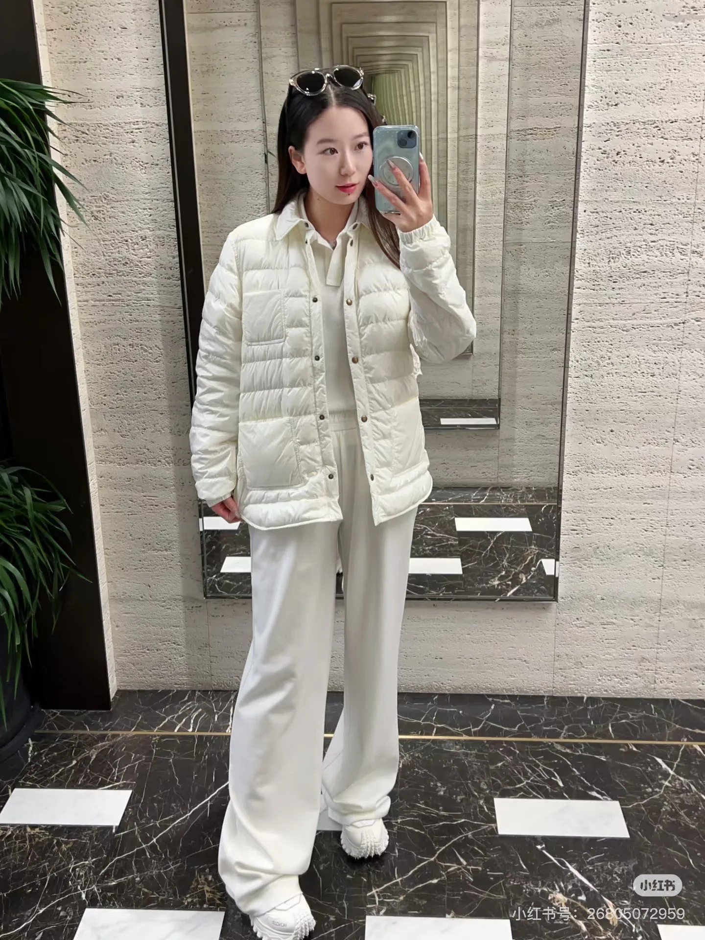 Women's Jackets And Down Jackets MONCLER 18113413