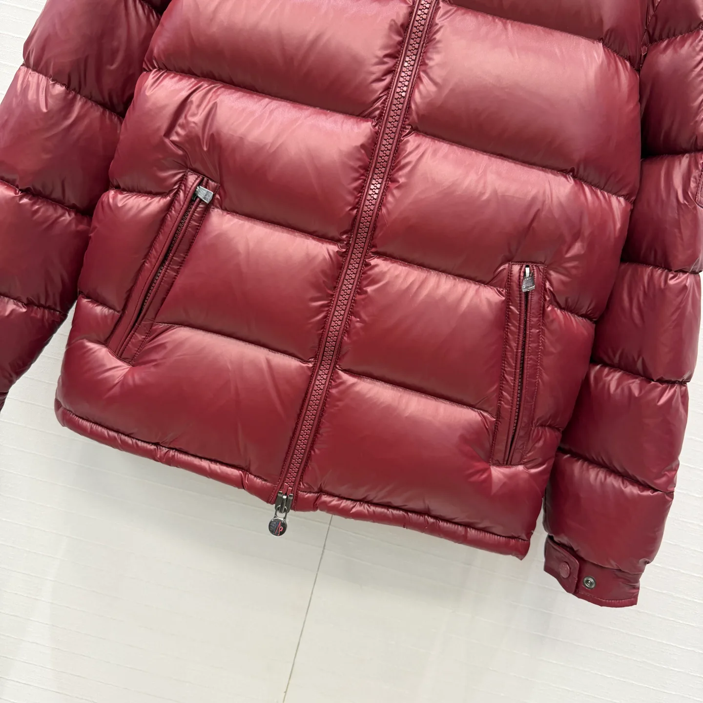 Women's Jackets And Down Jackets MONCLER 18184284