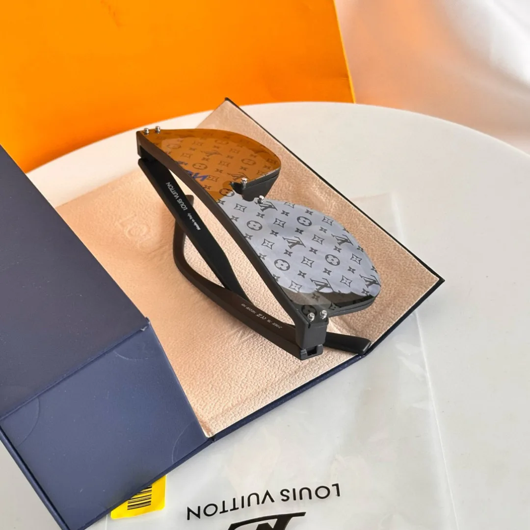 Glasses LOUIS VUITTON 17350193