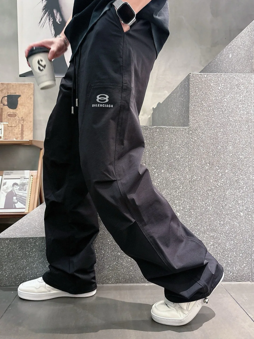 Men's Trousers BALENCIAGA 17810703