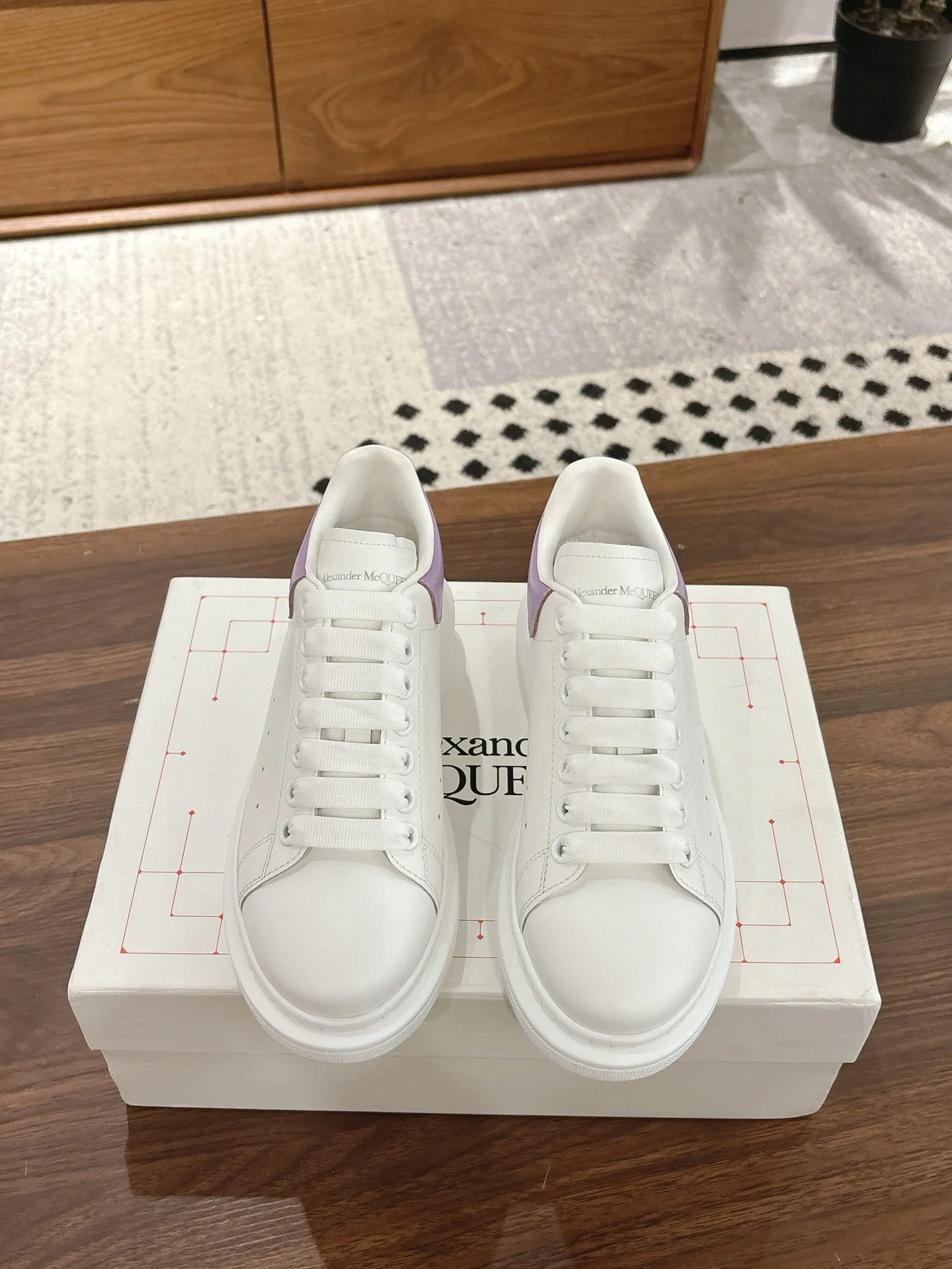 Women's Sneakers ALEXANDER MCQUEEN 18373665