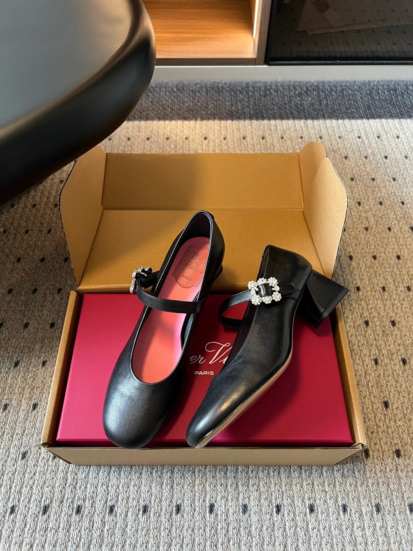 Women's Heels ROGER VIVIER 17860669