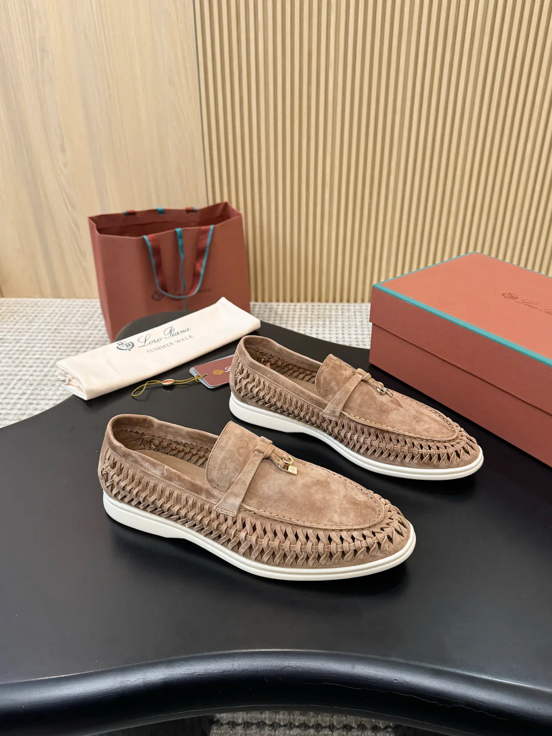 Women's Loafers And Moccasins LORO PIANA 18233100