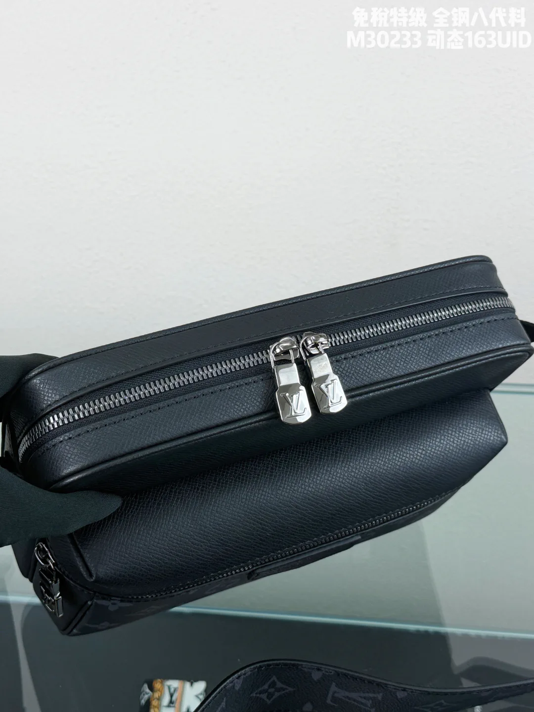 Women's Shoulder Bags LOUIS VUITTON 17999795