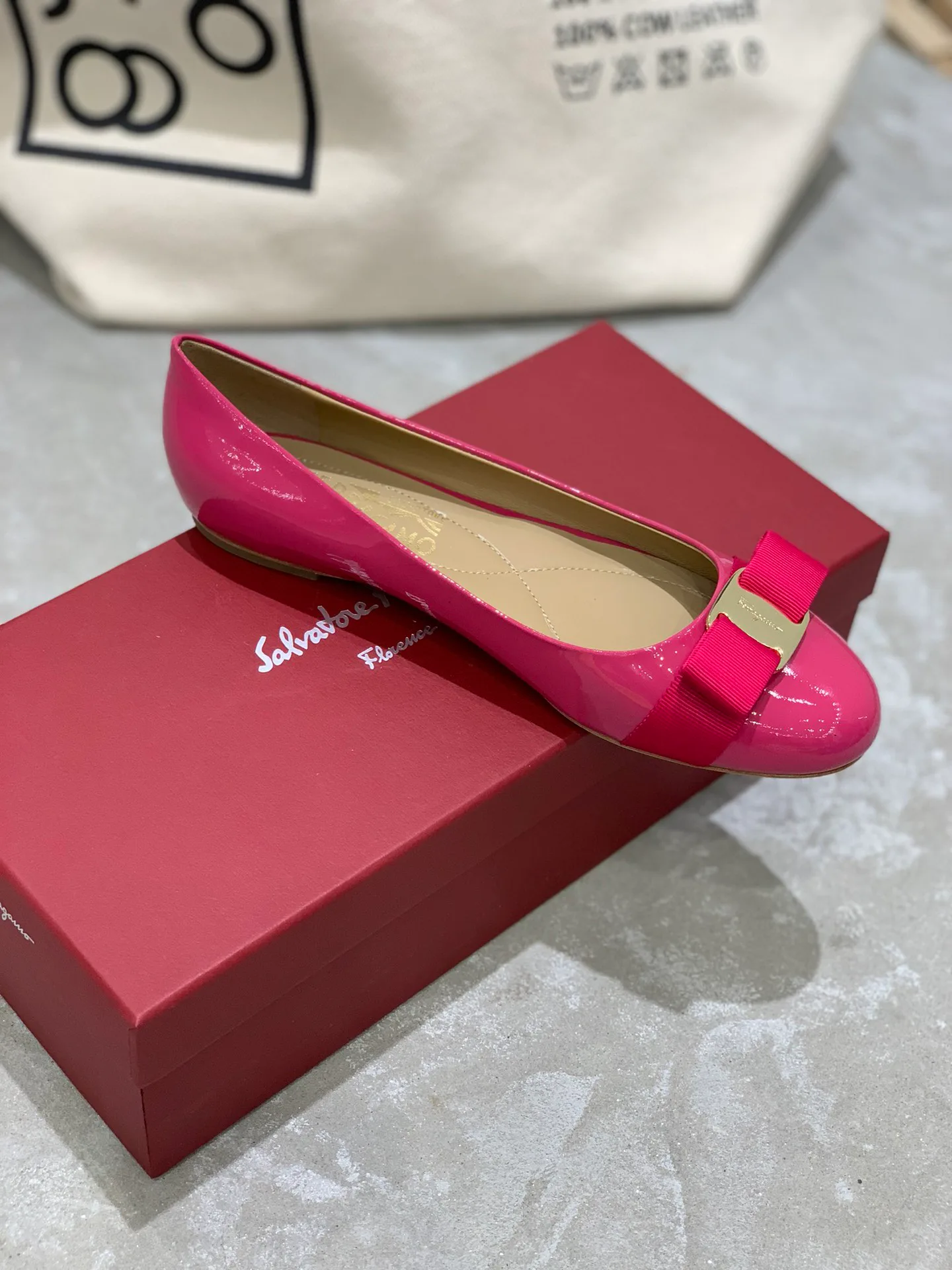 Women's Ballet Flats SALVATORE FERRAGAMO 18340646