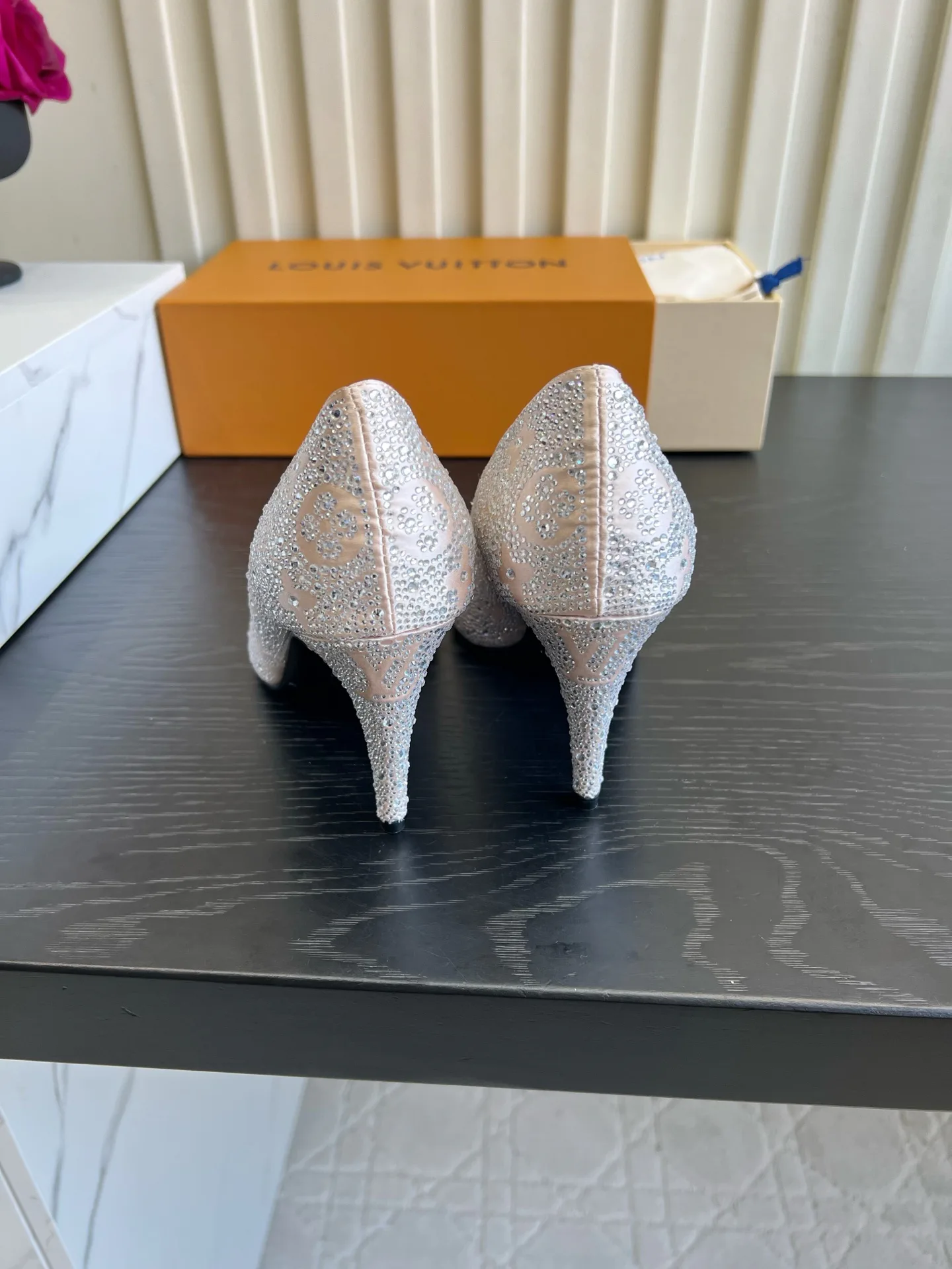 Women's Heels LOUIS VUITTON 18152246