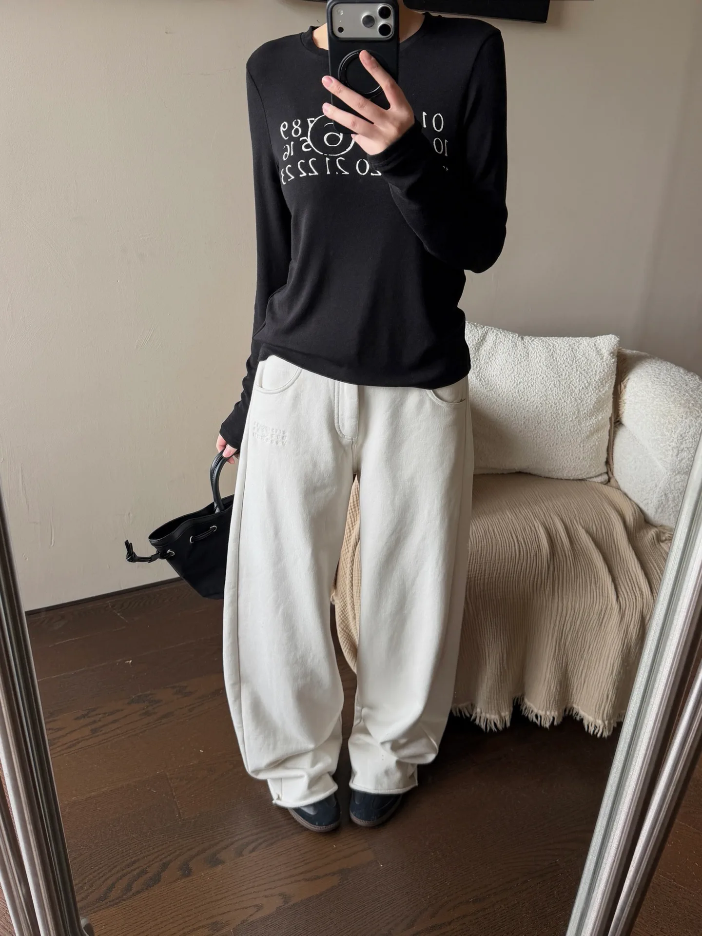 Women's Trousers MAISON MARGIELA 18280437