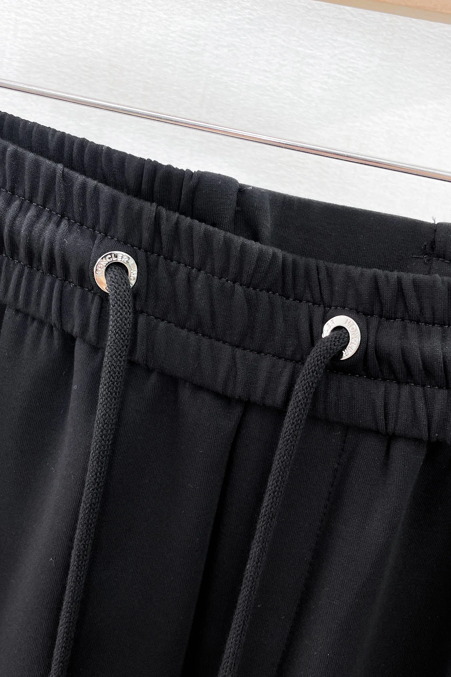 Men's Trousers MONCLER 18345701
