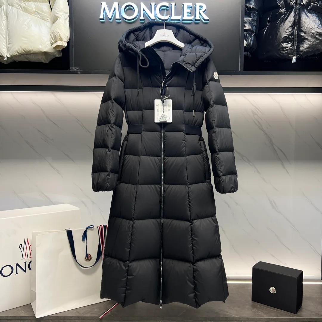 Women's Jackets And Down Jackets MONCLER 17922022
