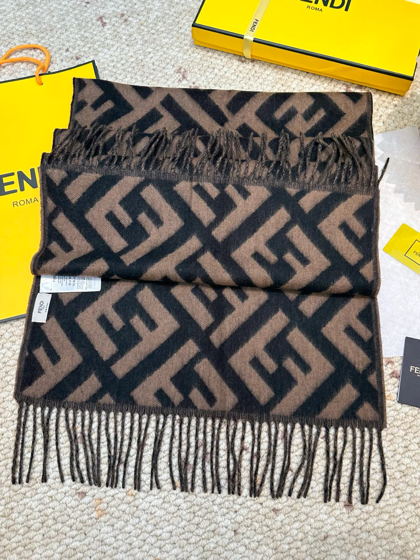 Scarves FENDI 18105455