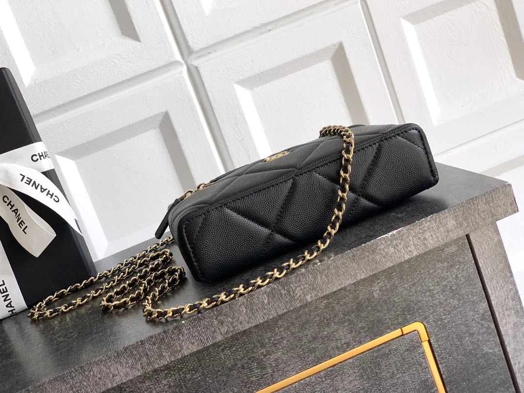 Классические Сумки Женские Chanel 18588853