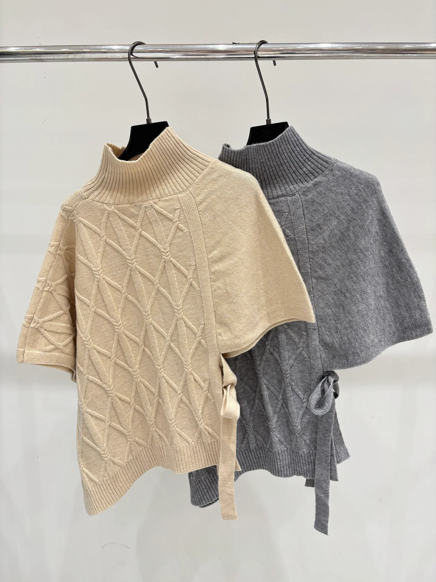 Women's Jumpers And Sweaters VIVIENNE WESTWOOD 18032010