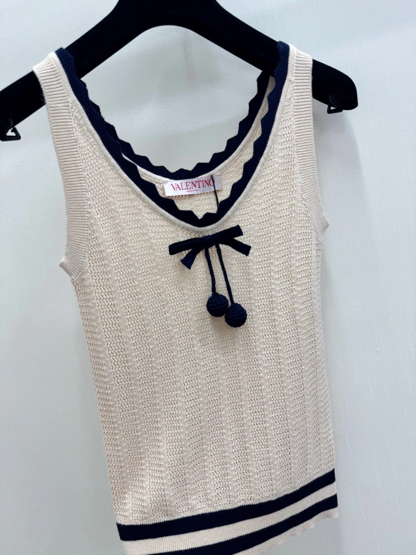 Women's Vests VALENTINO 17285194
