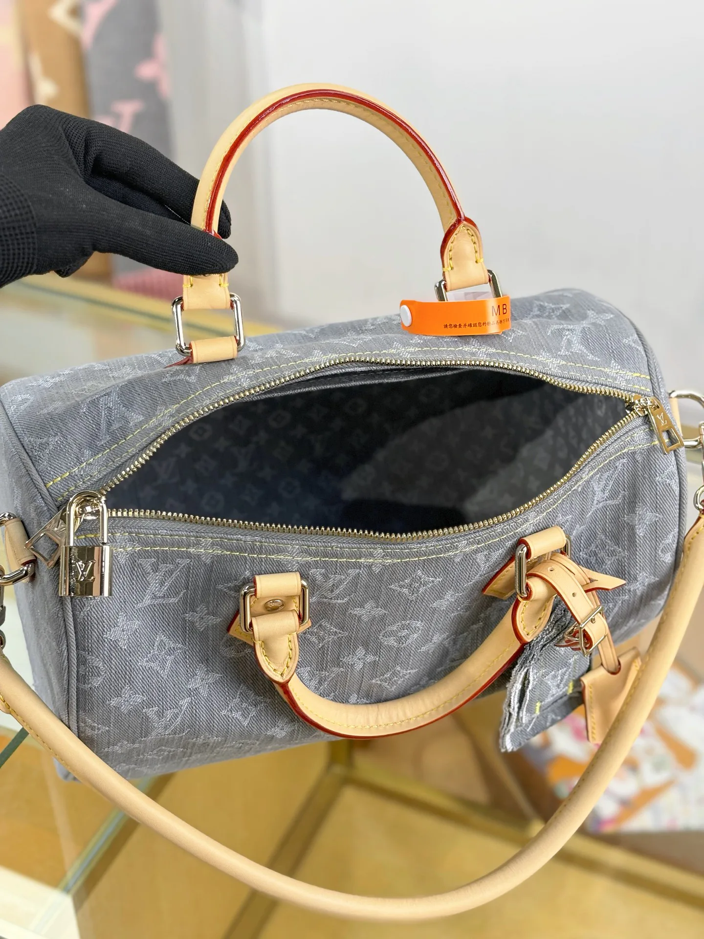 Women's Classic Handbags LOUIS VUITTON 18153142