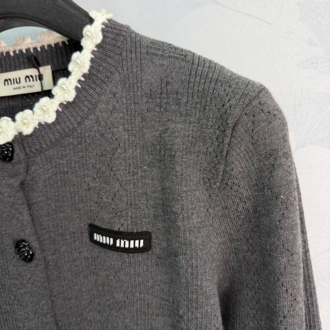 Women's Jumpers And Sweaters MIU MIU 18211570