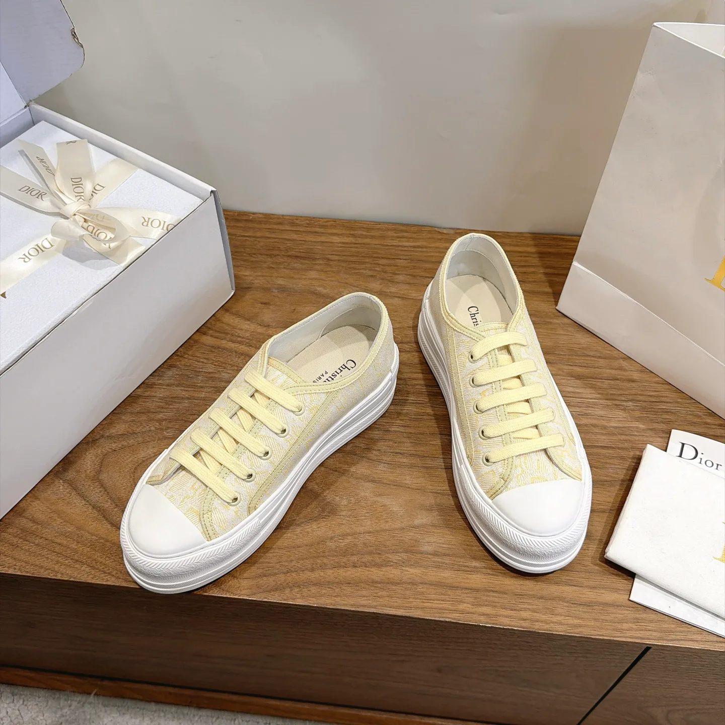 Women's Sneakers CHRISTIAN DIOR 18034460