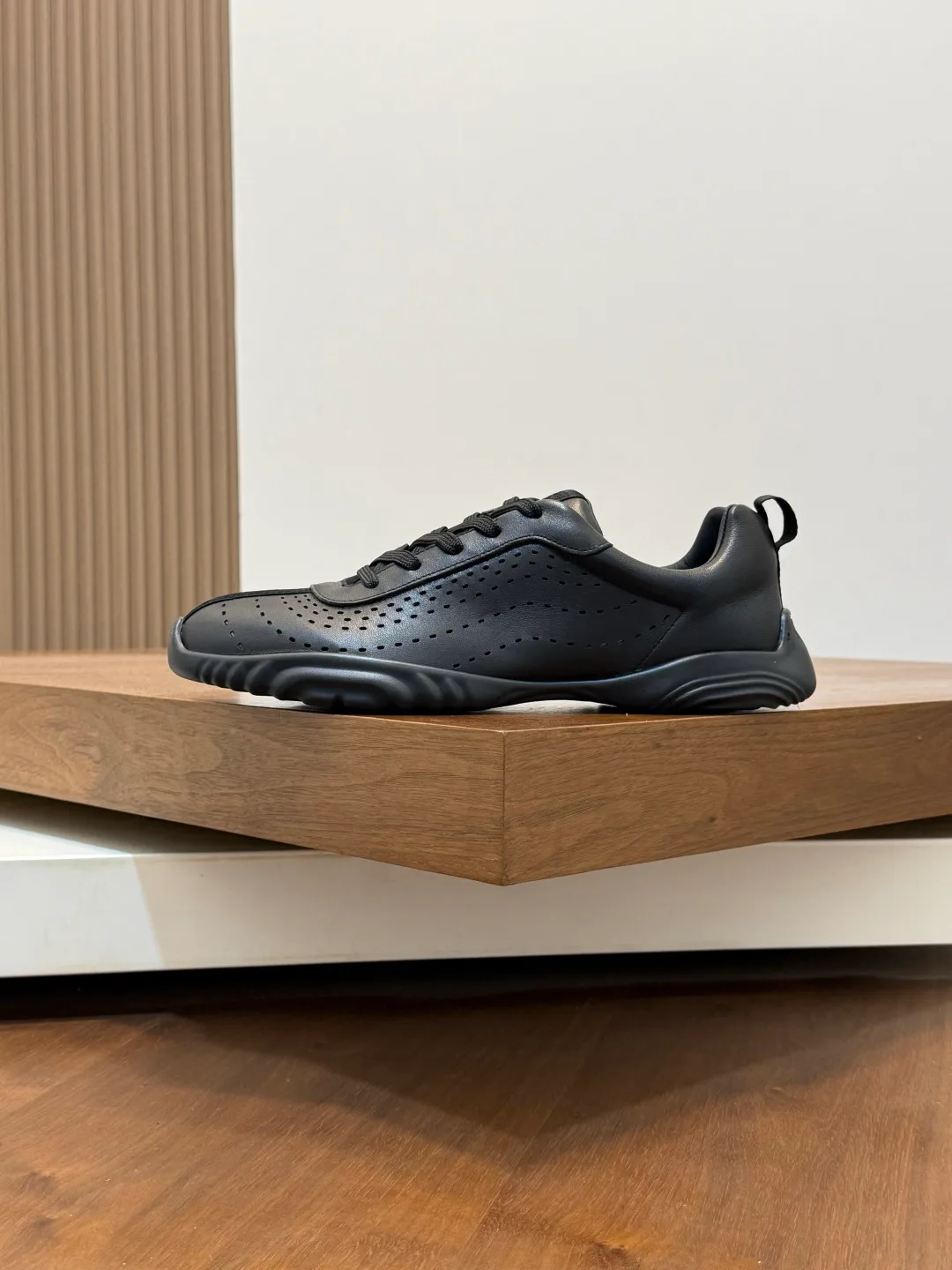 Men's Sneakers HERMES 18118872