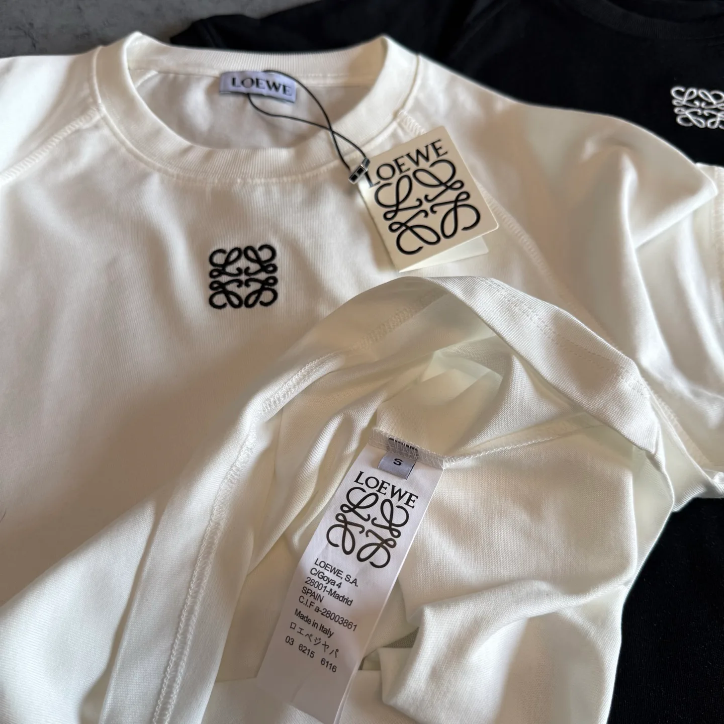 Women's T-Shirts LOEWE 17124170