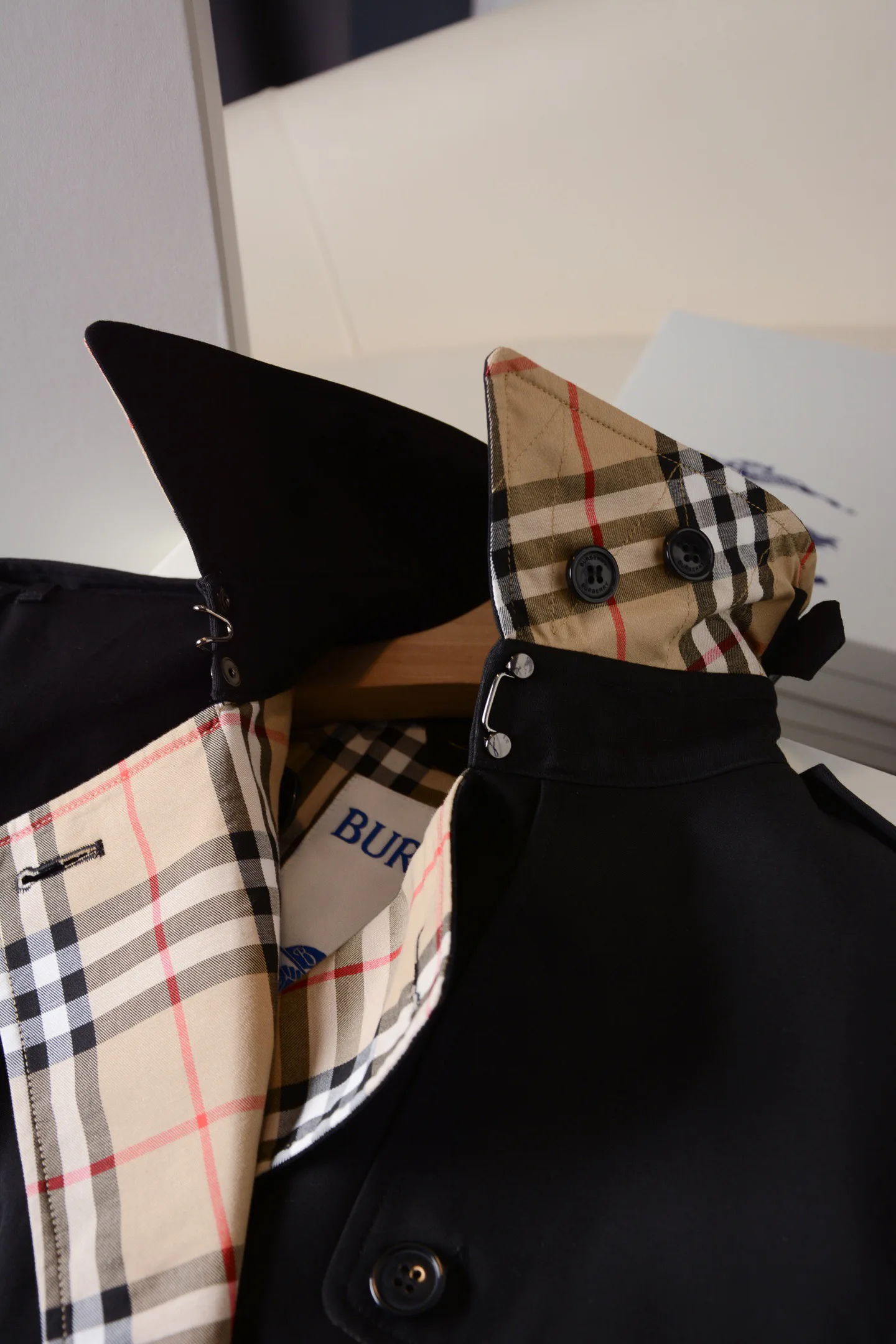 Women's Trench Coats BURBERRY 18086901