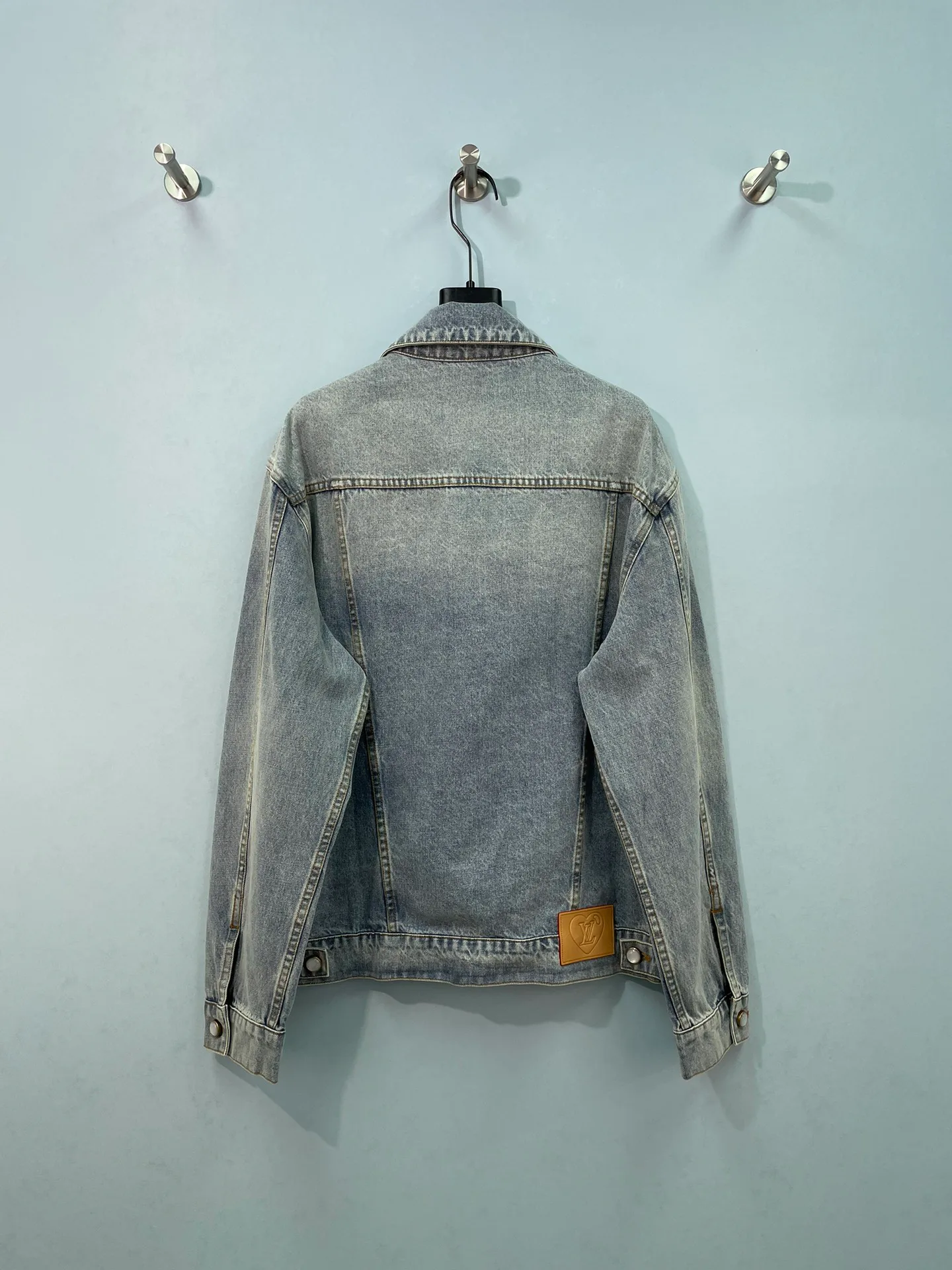 Women's Jackets And Down Jackets LOUIS VUITTON 18151521