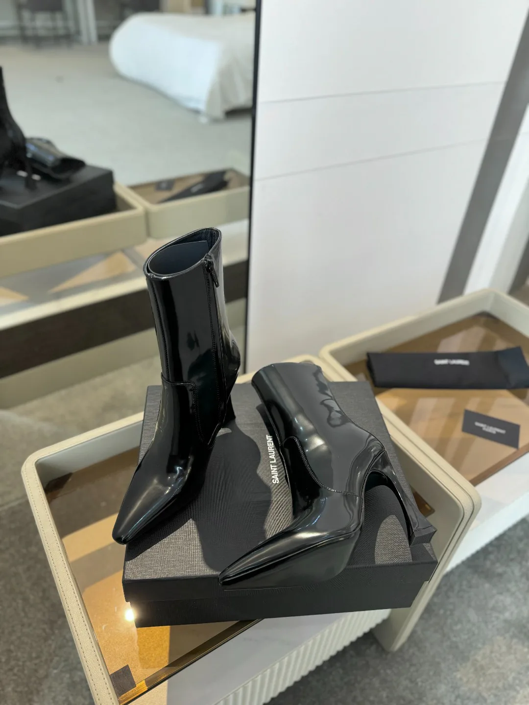 Women's Booties SAINT LAURENT 18247894