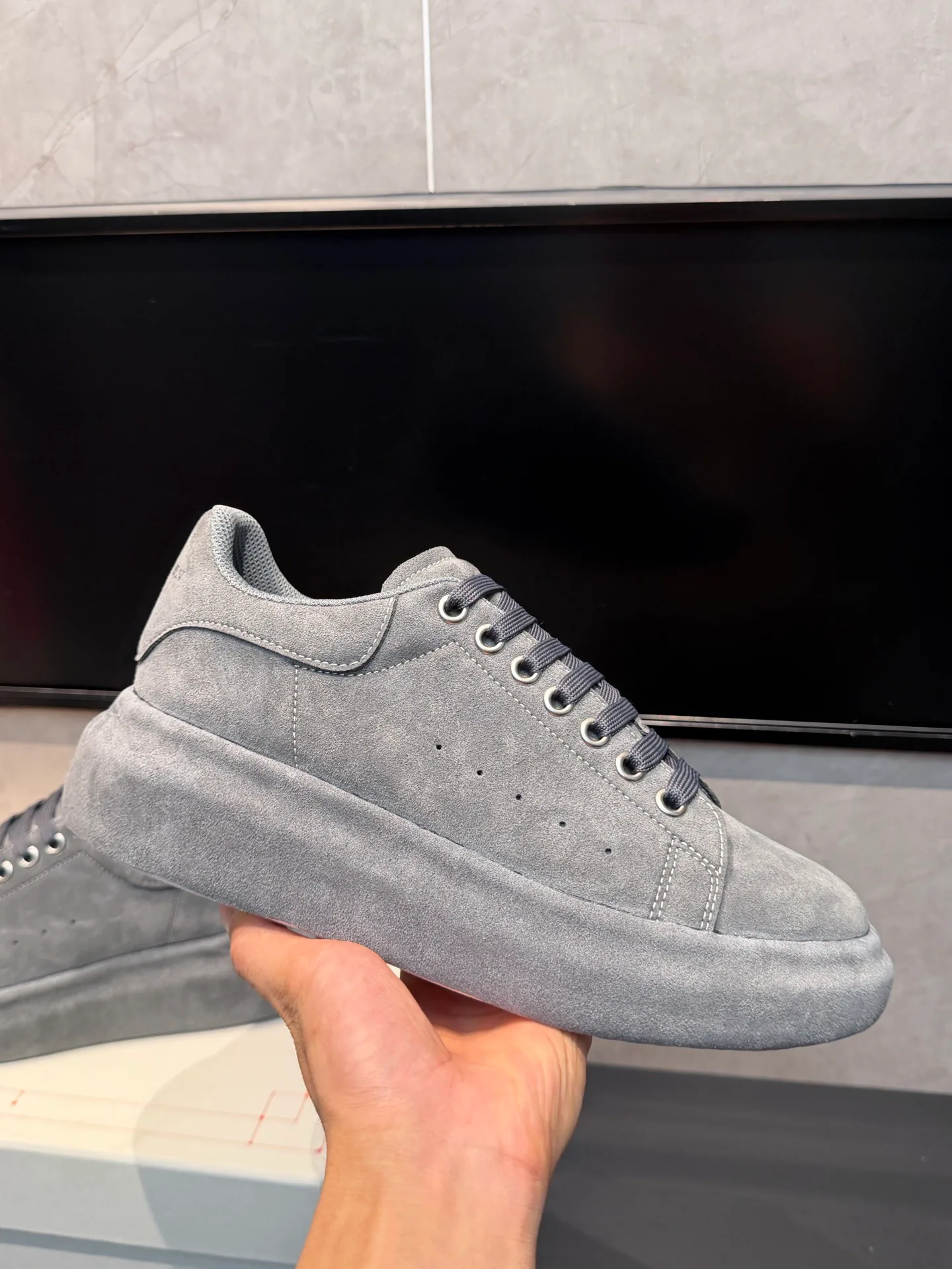 Women's Sneakers ALEXANDER MCQUEEN 18363905
