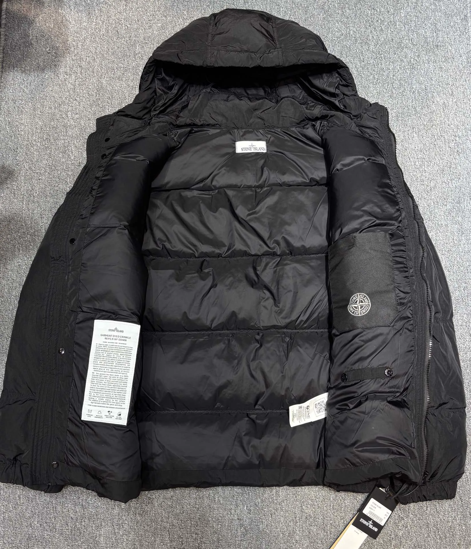 Men's Jackets And Down Jackets STONE ISLAND 18042913