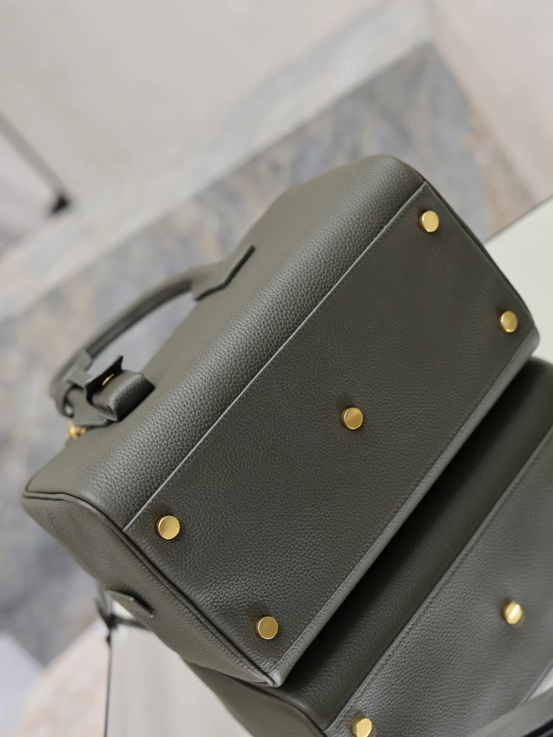 Women's Classic Handbags SAINT LAURENT 17993938