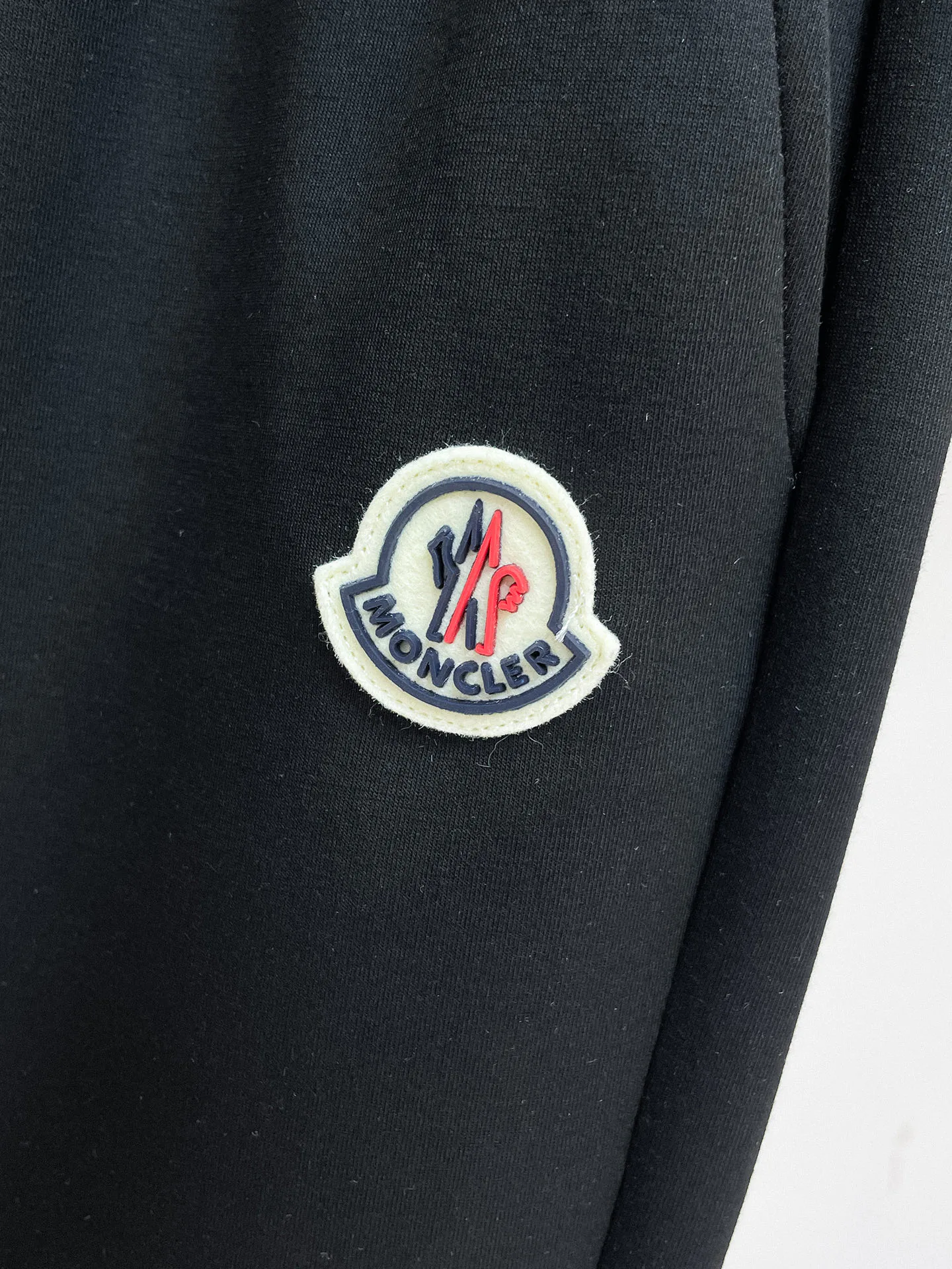 Men's Trousers MONCLER 18499621