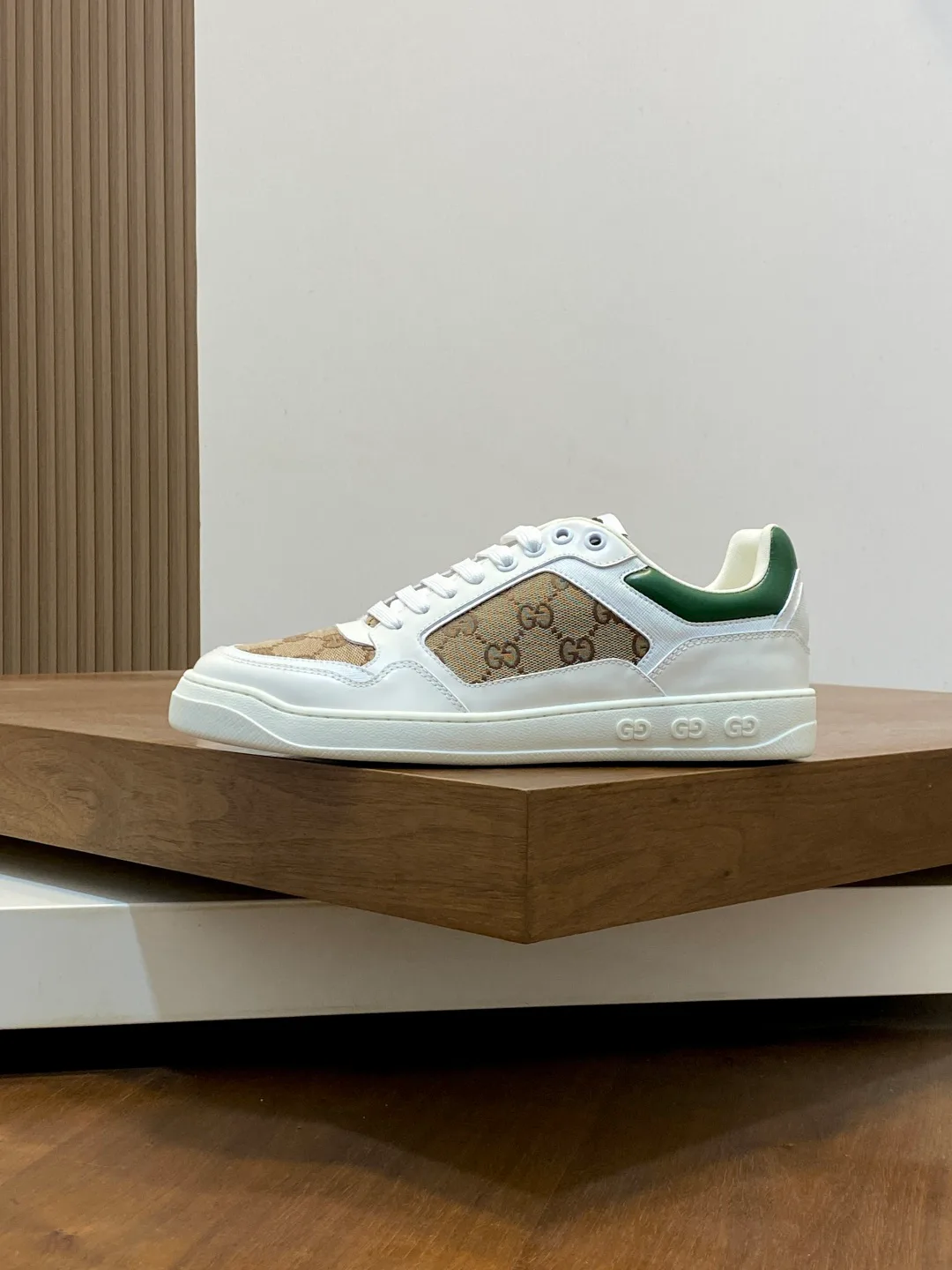 Men's Sneakers GUCCI 18078994