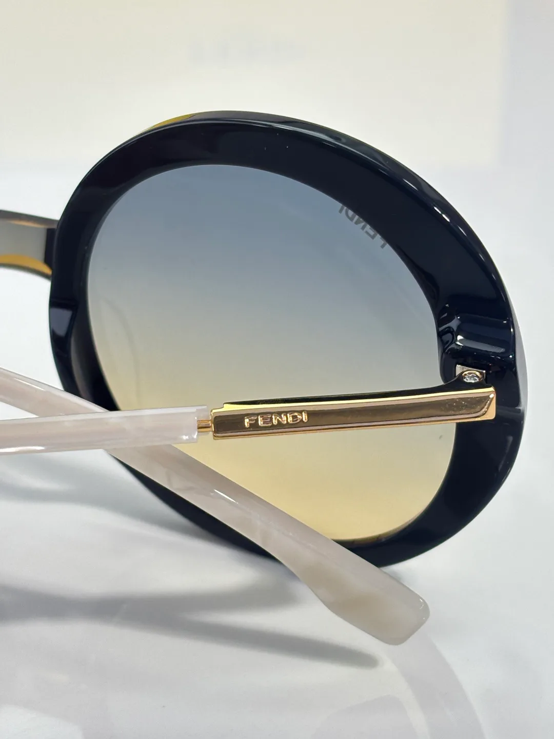 Glasses FENDI 18059743