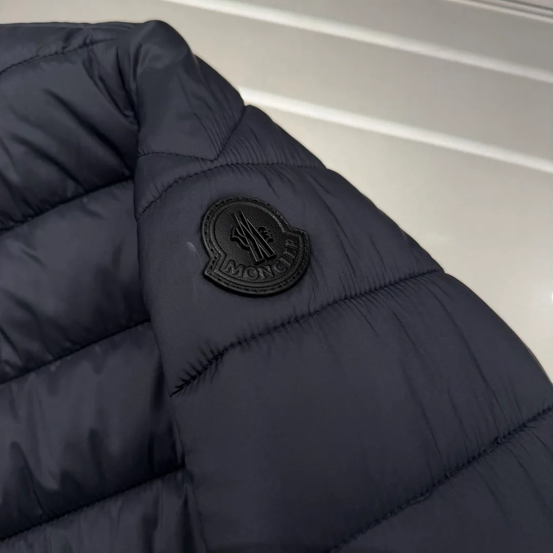 Men's Jackets And Down Jackets MONCLER 18431231