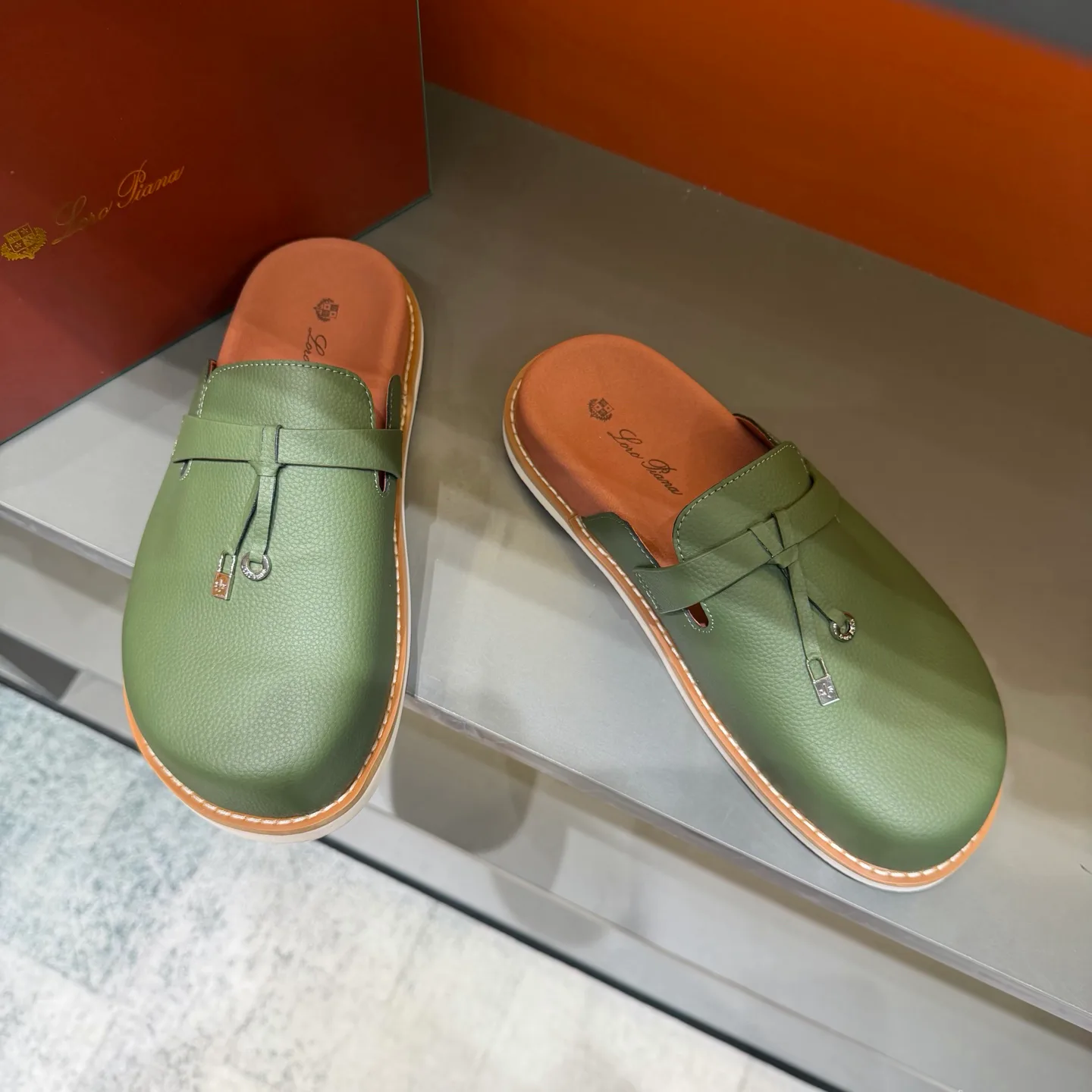 Women's Mules And Clogs LORO PIANA 18400769