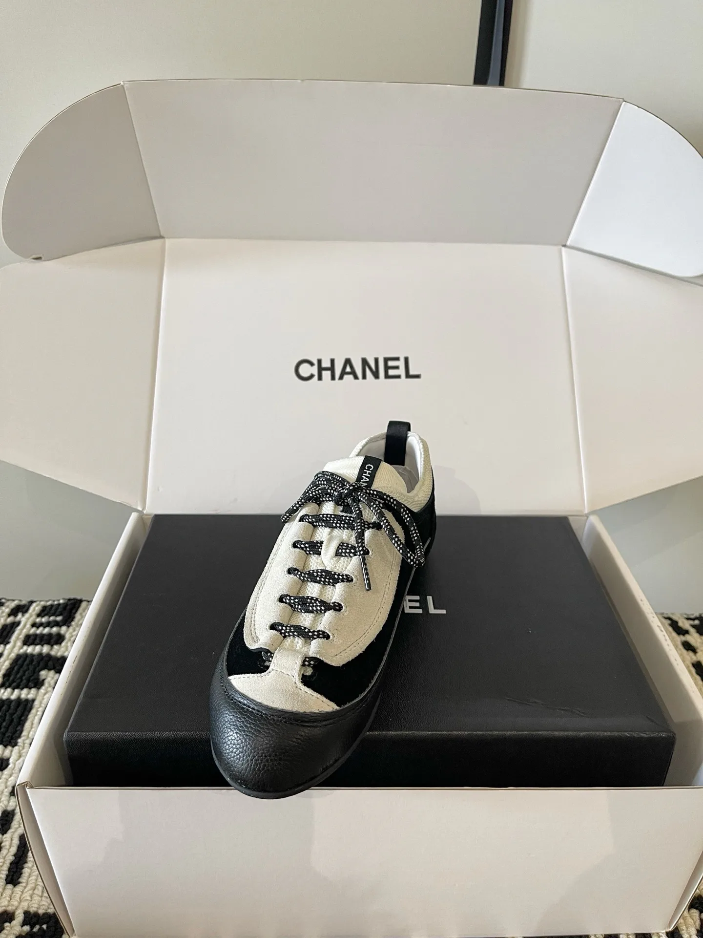 Women's Sneakers CHANEL 17866984