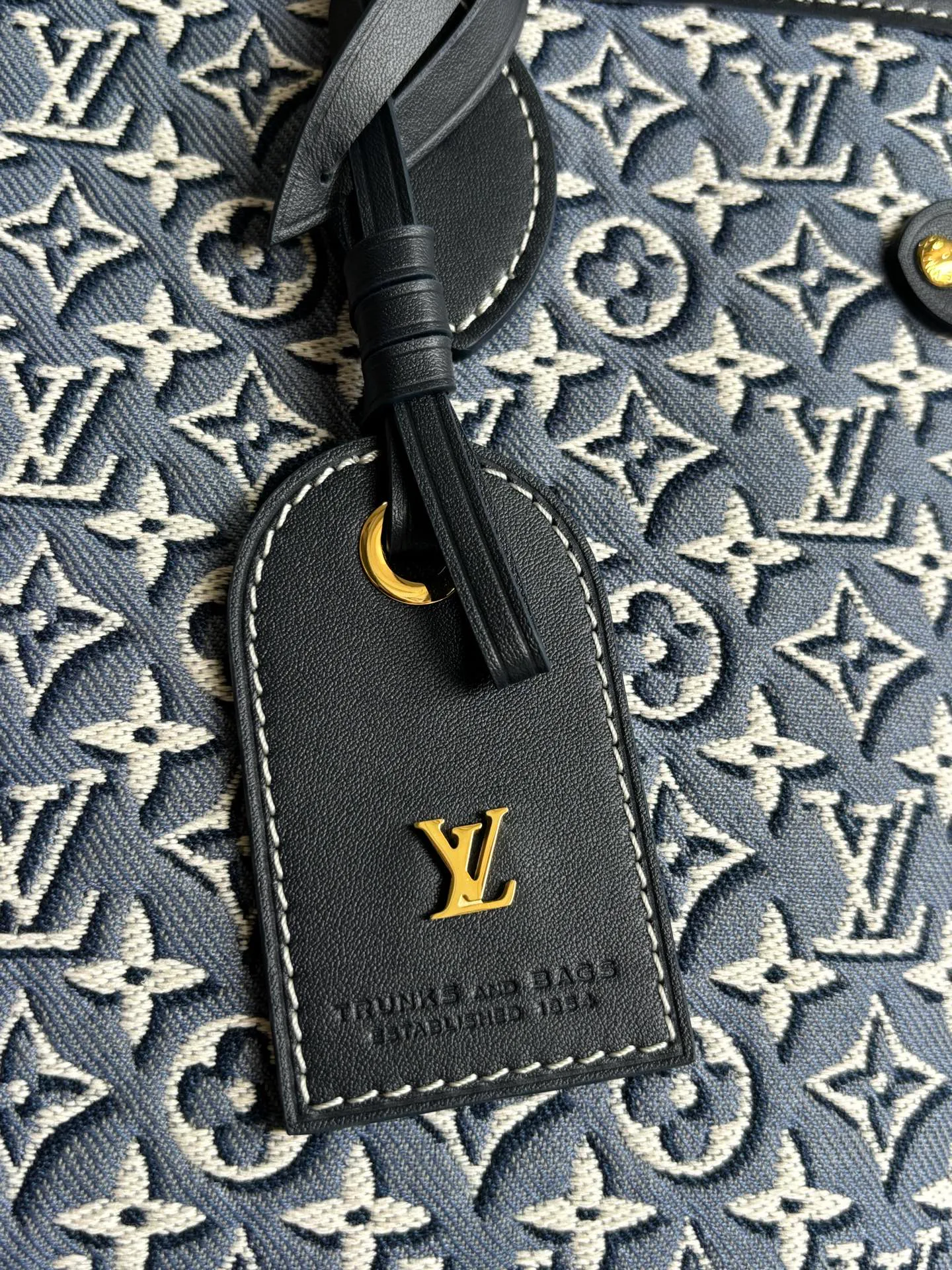 Women's Classic Handbags LOUIS VUITTON 18353924
