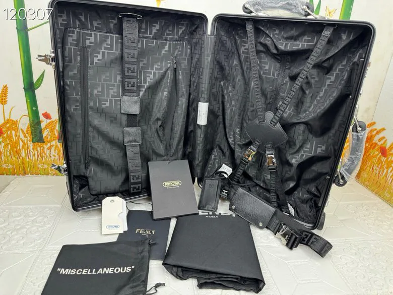 Suitcases RIMOWA 17532581