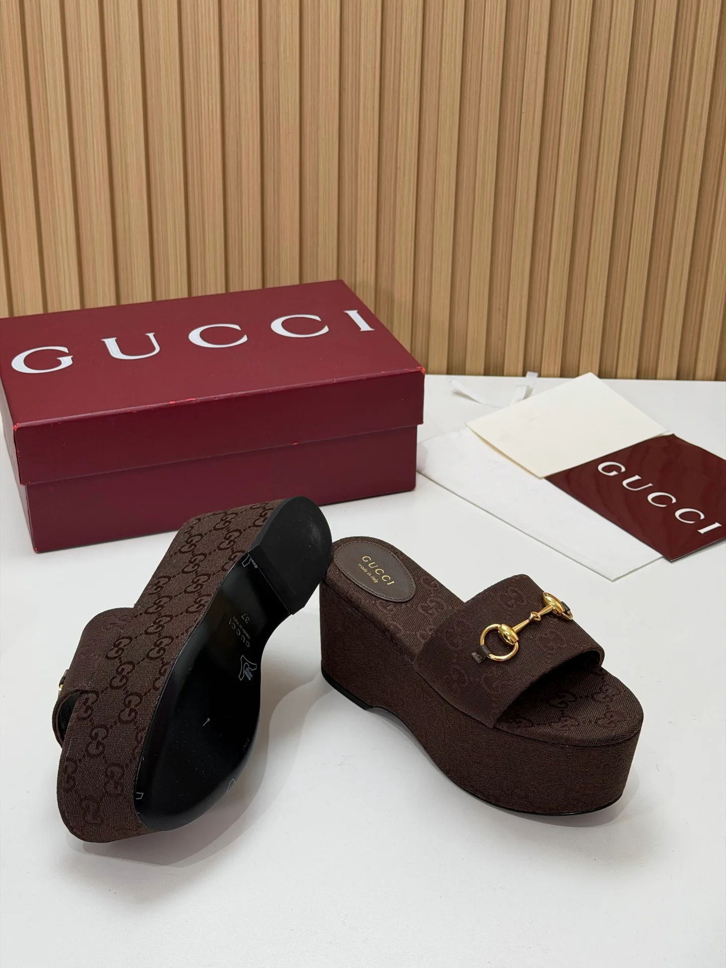 Women's Open-Toe Sandals GUCCI 17631674