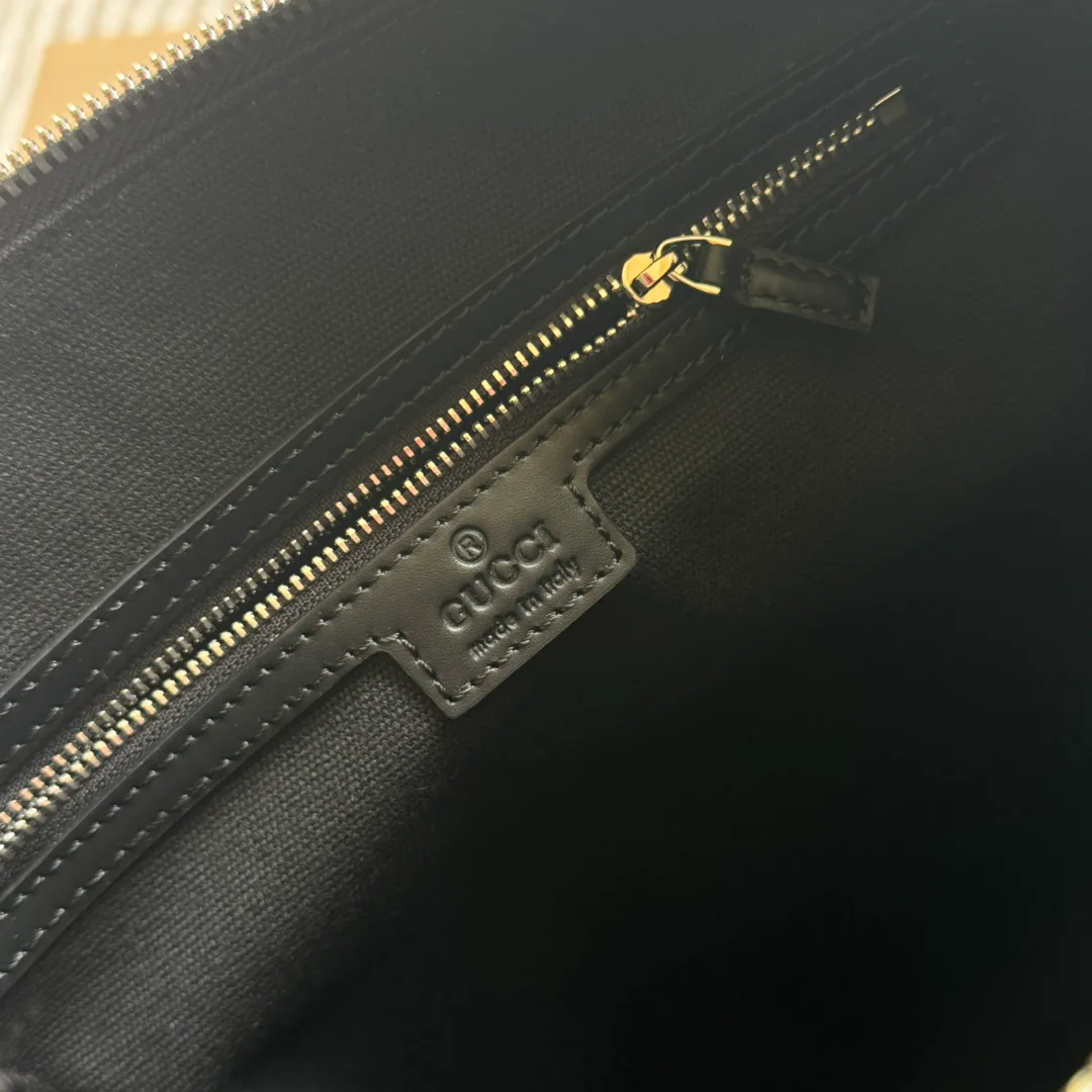 Women's Shoulder Bags GUCCI 17947654