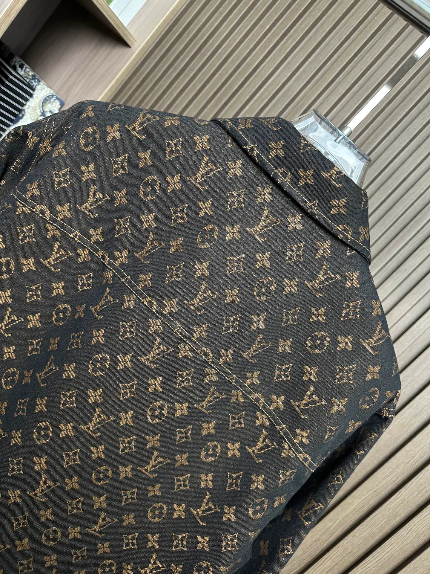 Men's Jackets And Down Jackets LOUIS VUITTON 18109845