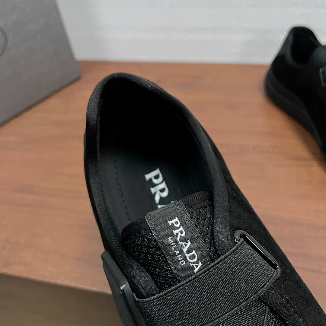 Men's Sneakers PRADA 17298421
