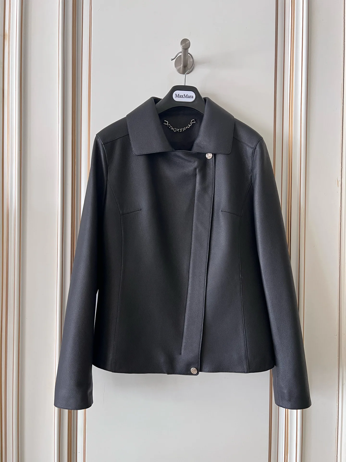 Women's Leather Jackets And Sheepskin Coats HERMES 17913336