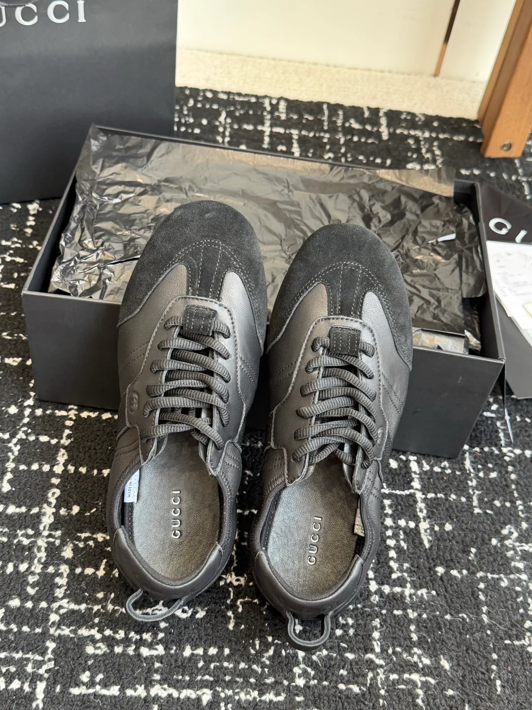 Women's Sneakers GUCCI 18121096