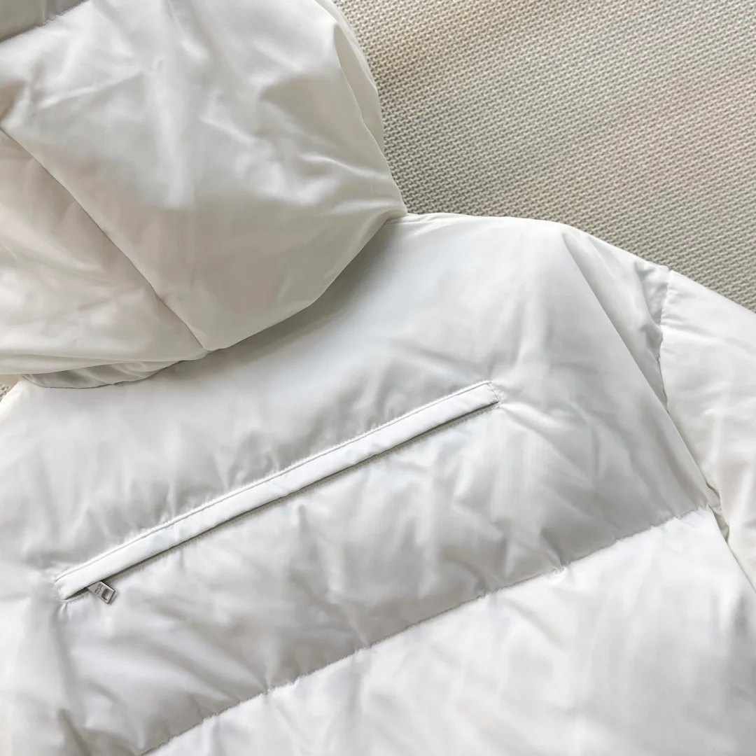 Women's Jackets And Down Jackets PRADA 18183488