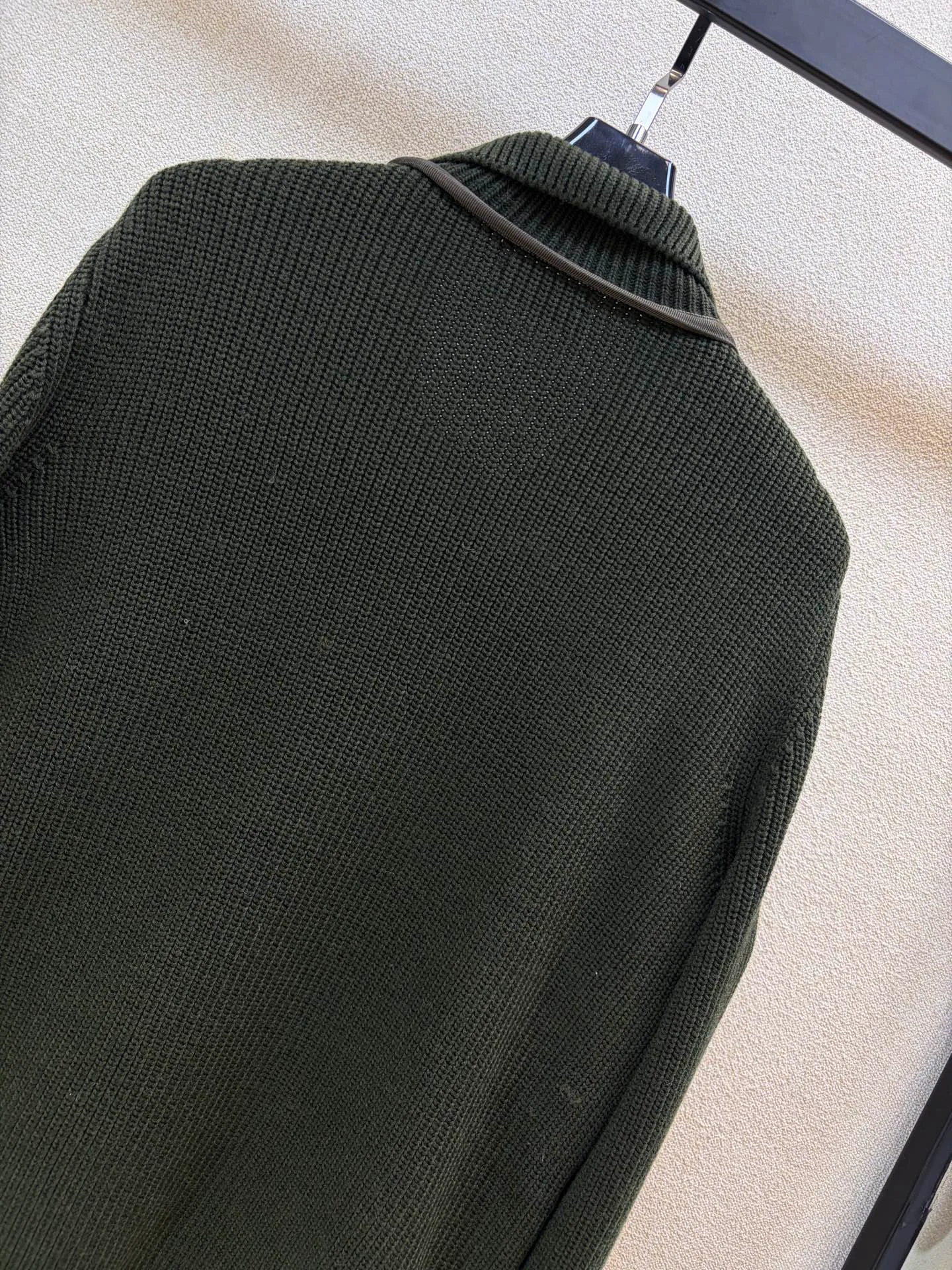 Women's Jackets And Down Jackets MONCLER 18407830
